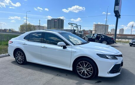 Toyota Camry, 2021 год, 3 499 000 рублей, 5 фотография