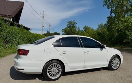 Volkswagen Jetta VI, 2017 год, 1 600 000 рублей, 3 фотография