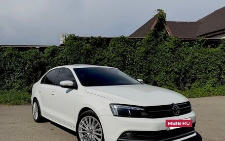 Volkswagen Jetta VI, 2017 год, 1 600 000 рублей, 2 фотография