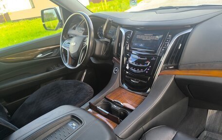 Cadillac Escalade IV, 2016 год, 4 600 000 рублей, 8 фотография