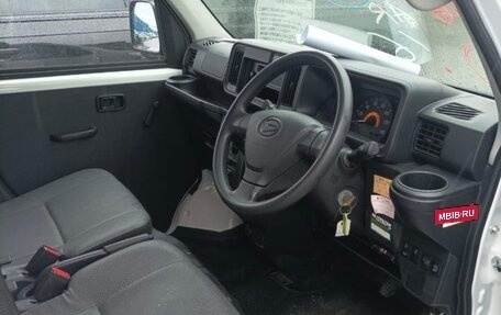 Daihatsu Hijet X, 2021 год, 825 000 рублей, 5 фотография