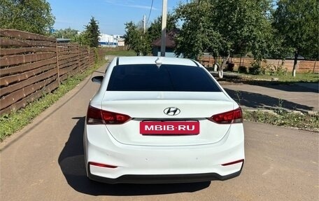 Hyundai Solaris II рестайлинг, 2018 год, 1 050 000 рублей, 3 фотография