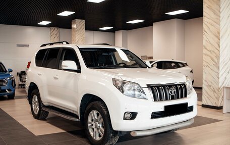 Toyota Land Cruiser Prado 150 рестайлинг 2, 2010 год, 2 881 500 рублей, 3 фотография