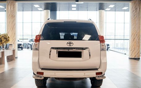 Toyota Land Cruiser Prado 150 рестайлинг 2, 2010 год, 2 881 500 рублей, 5 фотография