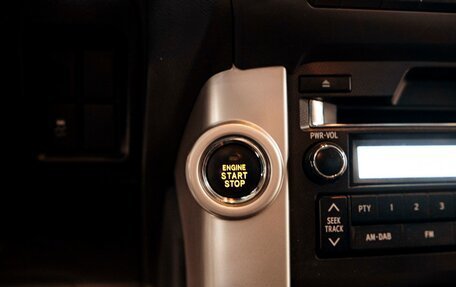 Toyota Land Cruiser Prado 150 рестайлинг 2, 2010 год, 2 881 500 рублей, 16 фотография