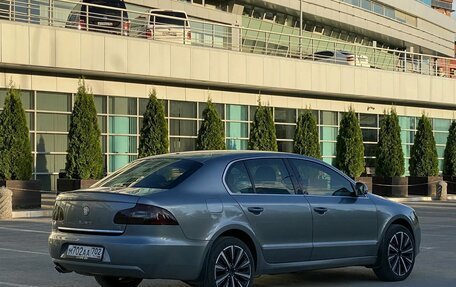 Skoda Superb III рестайлинг, 2011 год, 875 000 рублей, 6 фотография