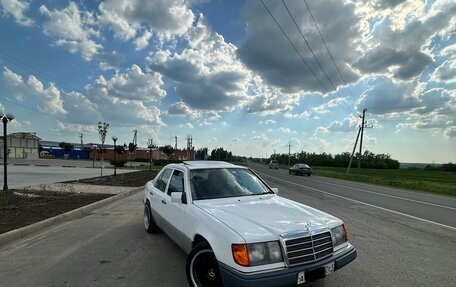 Mercedes-Benz W124, 1992 год, 450 000 рублей, 2 фотография