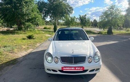 Mercedes-Benz E-Класс, 2005 год, 820 000 рублей, 3 фотография