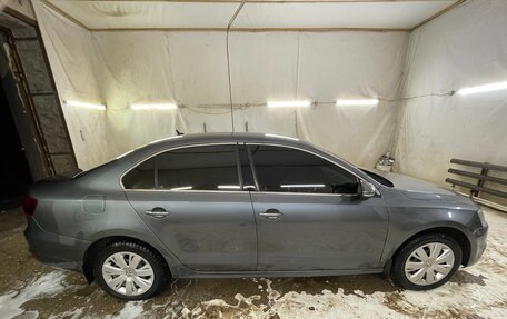 Volkswagen Jetta VI, 2012 год, 900 000 рублей, 11 фотография