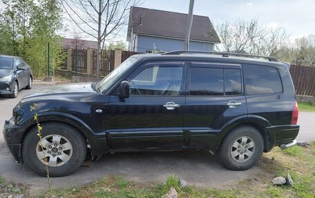 Mitsubishi Pajero III рестайлинг, 2004 год, 750 000 рублей, 2 фотография