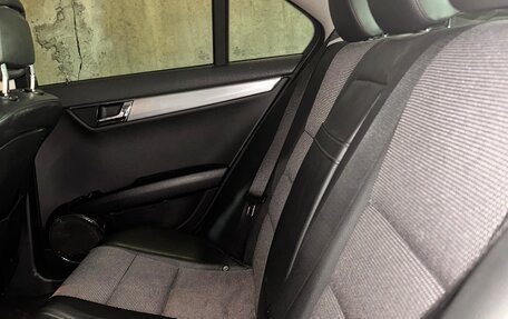 Mercedes-Benz C-Класс, 2008 год, 957 000 рублей, 31 фотография