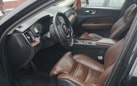 Volvo XC60 II, 2018 год, 2 500 000 рублей, 3 фотография