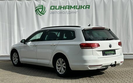 Volkswagen Passat B8 рестайлинг, 2018 год, 1 790 000 рублей, 7 фотография