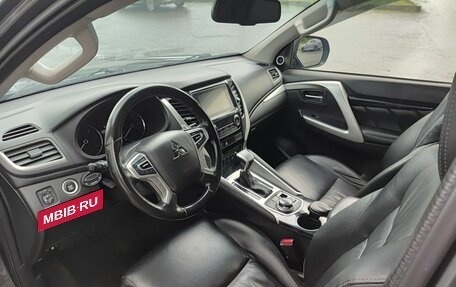 Mitsubishi Pajero Sport III рестайлинг, 2020 год, 3 099 000 рублей, 16 фотография