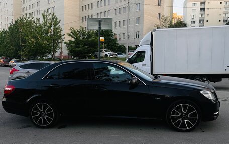 Mercedes-Benz E-Класс, 2011 год, 1 350 000 рублей, 17 фотография
