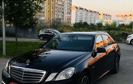 Mercedes-Benz E-Класс, 2011 год, 1 350 000 рублей, 19 фотография
