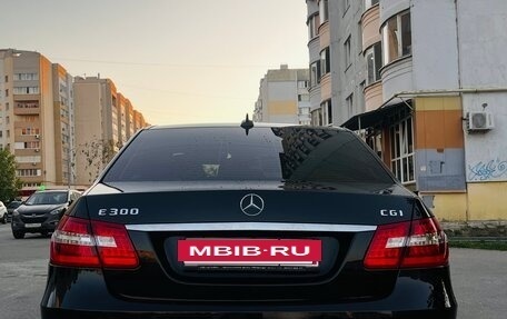 Mercedes-Benz E-Класс, 2011 год, 1 350 000 рублей, 15 фотография