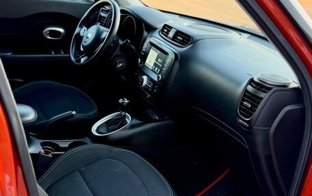 KIA Soul II рестайлинг, 2018 год, 1 350 000 рублей, 14 фотография
