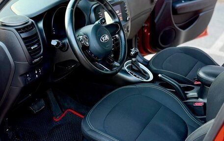 KIA Soul II рестайлинг, 2018 год, 1 350 000 рублей, 25 фотография