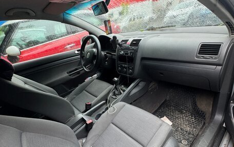 Volkswagen Golf V, 2004 год, 350 000 рублей, 7 фотография