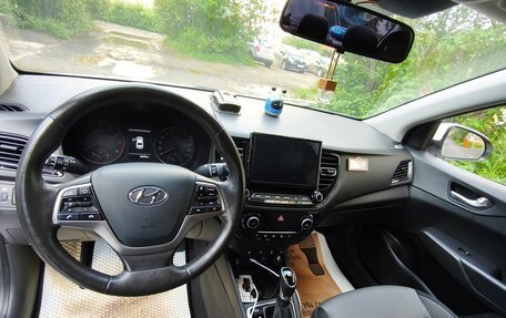 Hyundai Solaris II рестайлинг, 2021 год, 1 950 000 рублей, 11 фотография