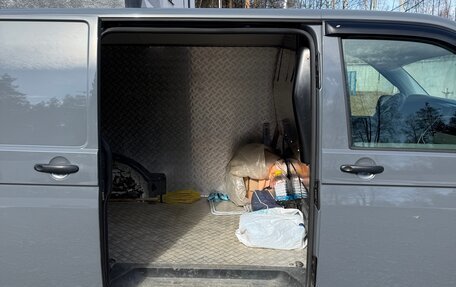 Volkswagen Transporter T6 рестайлинг, 2020 год, 3 300 000 рублей, 9 фотография