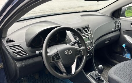 Hyundai Solaris II рестайлинг, 2015 год, 680 000 рублей, 5 фотография