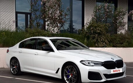 BMW 5 серия, 2021 год, 4 550 000 рублей, 4 фотография