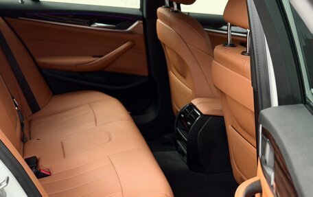 BMW 5 серия, 2021 год, 4 550 000 рублей, 13 фотография