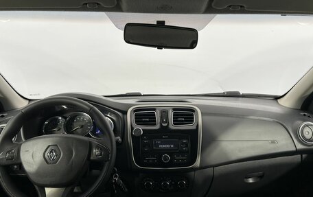 Renault Logan II, 2018 год, 799 000 рублей, 19 фотография