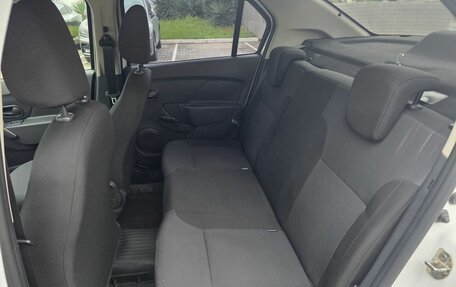 Renault Logan II, 2020 год, 720 000 рублей, 9 фотография