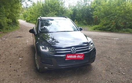 Volkswagen Touareg III, 2011 год, 2 500 000 рублей, 1 фотография