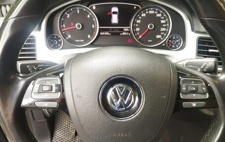 Volkswagen Touareg III, 2011 год, 2 500 000 рублей, 8 фотография