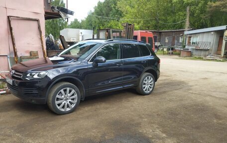 Volkswagen Touareg III, 2011 год, 2 500 000 рублей, 13 фотография