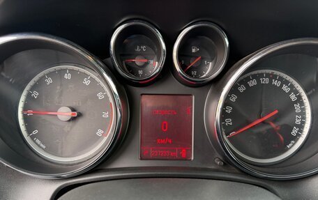 Opel Astra J, 2013 год, 720 000 рублей, 8 фотография