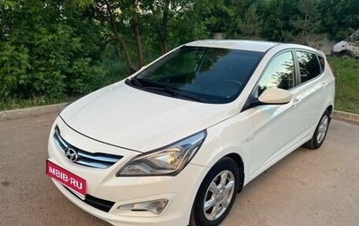 Hyundai Solaris II рестайлинг, 2015 год, 1 300 000 рублей, 1 фотография