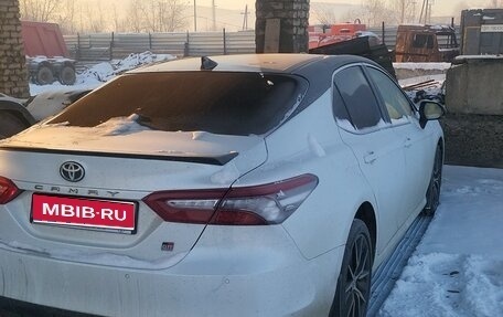 Toyota Camry, 2021 год, 3 378 000 рублей, 1 фотография