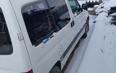 Peugeot Partner II рестайлинг 2, 2000 год, 150 000 рублей, 3 фотография