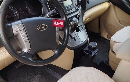 Hyundai H-1 II рестайлинг, 2018 год, 2 900 000 рублей, 3 фотография