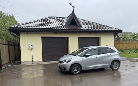 Honda Fit, 2020 год, 1 500 000 рублей, 3 фотография
