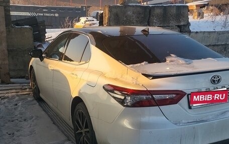 Toyota Camry, 2021 год, 3 378 000 рублей, 2 фотография