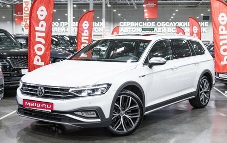 Volkswagen Passat B8 рестайлинг, 2019 год, 3 899 700 рублей, 2 фотография
