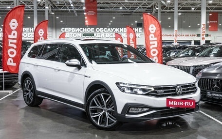 Volkswagen Passat B8 рестайлинг, 2019 год, 3 899 700 рублей, 8 фотография