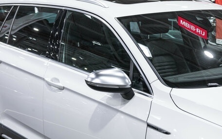 Volkswagen Passat B8 рестайлинг, 2019 год, 3 899 700 рублей, 11 фотография
