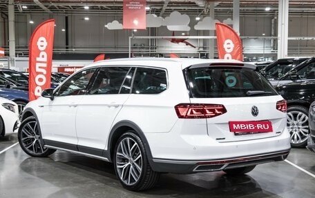 Volkswagen Passat B8 рестайлинг, 2019 год, 3 899 700 рублей, 17 фотография