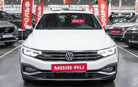 Volkswagen Passat B8 рестайлинг, 2019 год, 3 899 700 рублей, 5 фотография