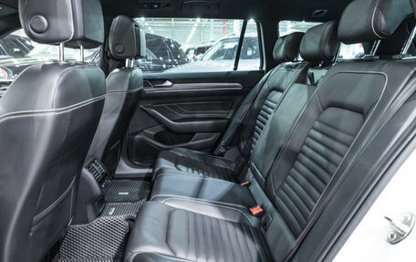 Volkswagen Passat B8 рестайлинг, 2019 год, 3 899 700 рублей, 20 фотография