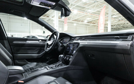 Volkswagen Passat B8 рестайлинг, 2019 год, 3 899 700 рублей, 26 фотография