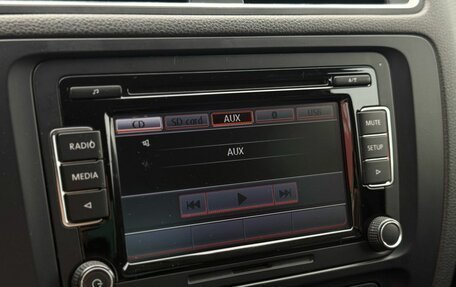 Volkswagen Jetta VI, 2012 год, 999 000 рублей, 14 фотография