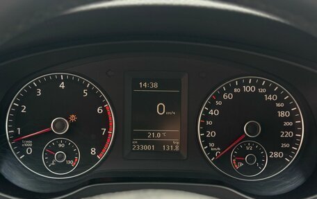 Volkswagen Jetta VI, 2012 год, 999 000 рублей, 13 фотография